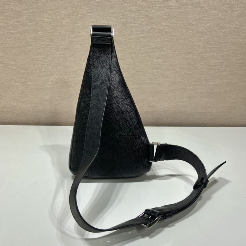Pra*a triangle pouch